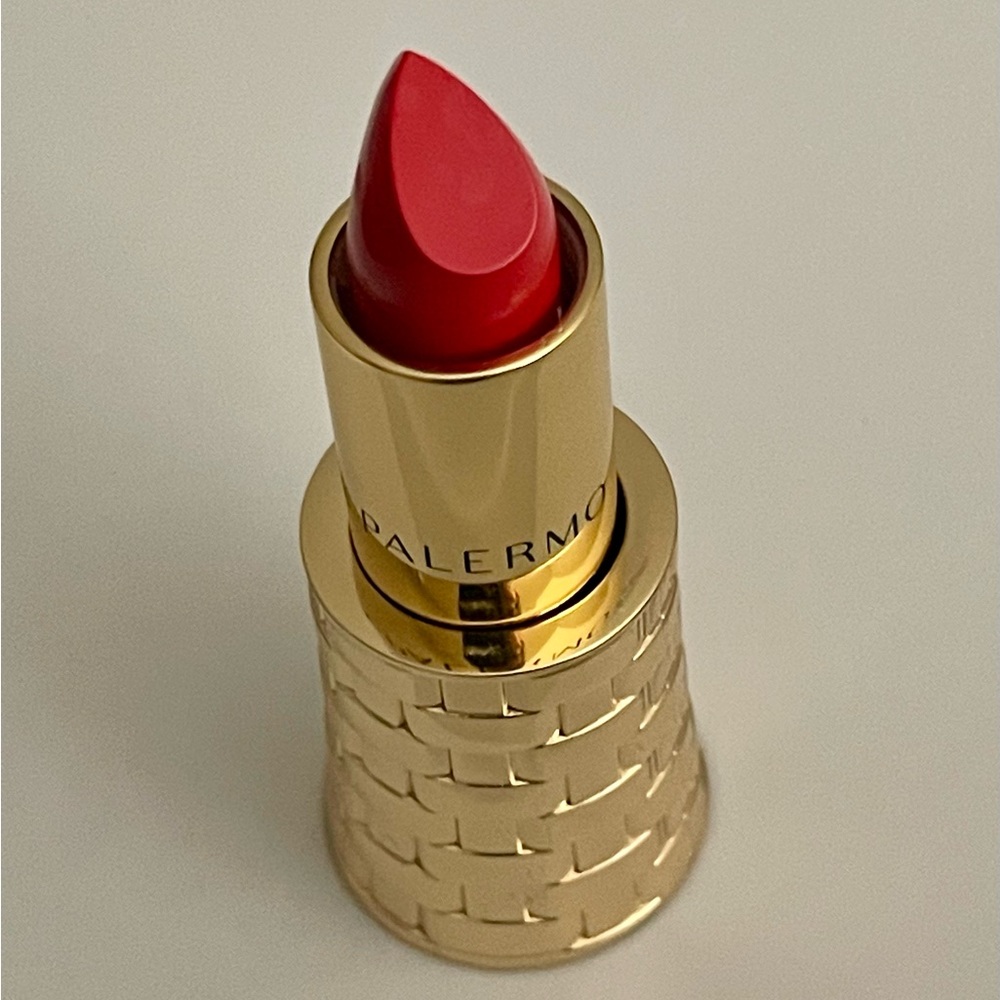 Olivia Palermo Matte Lipstick 💄 in Shade “Poppy”